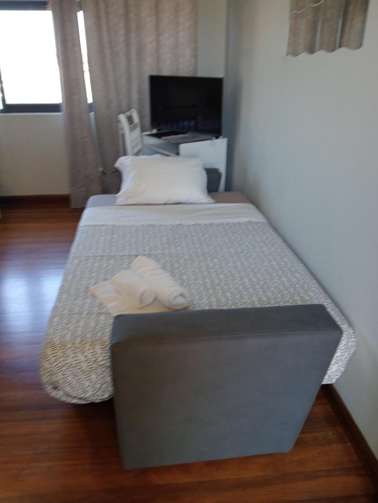 Surf & Guest Lorena'S House Ribeira Grande Quarto foto